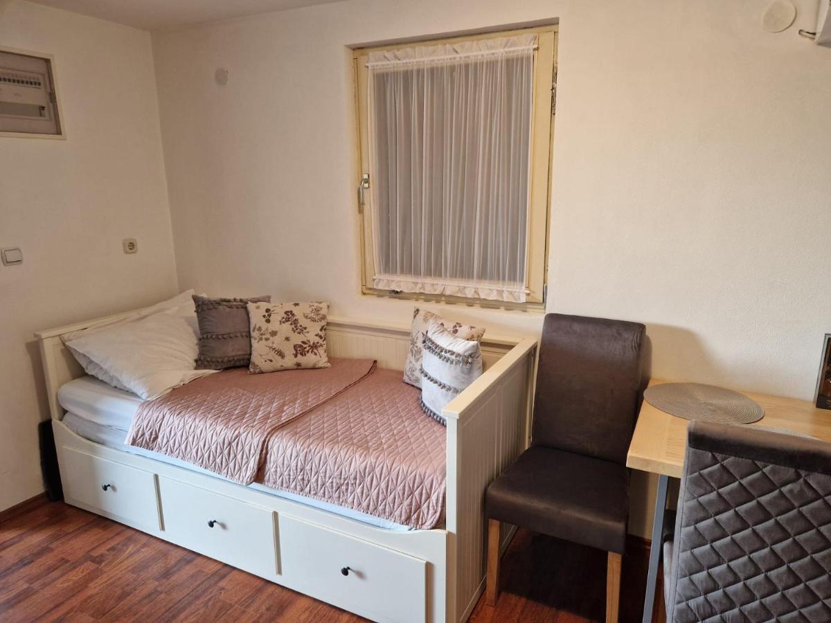 Apartment Misic ルティナ エクステリア 写真