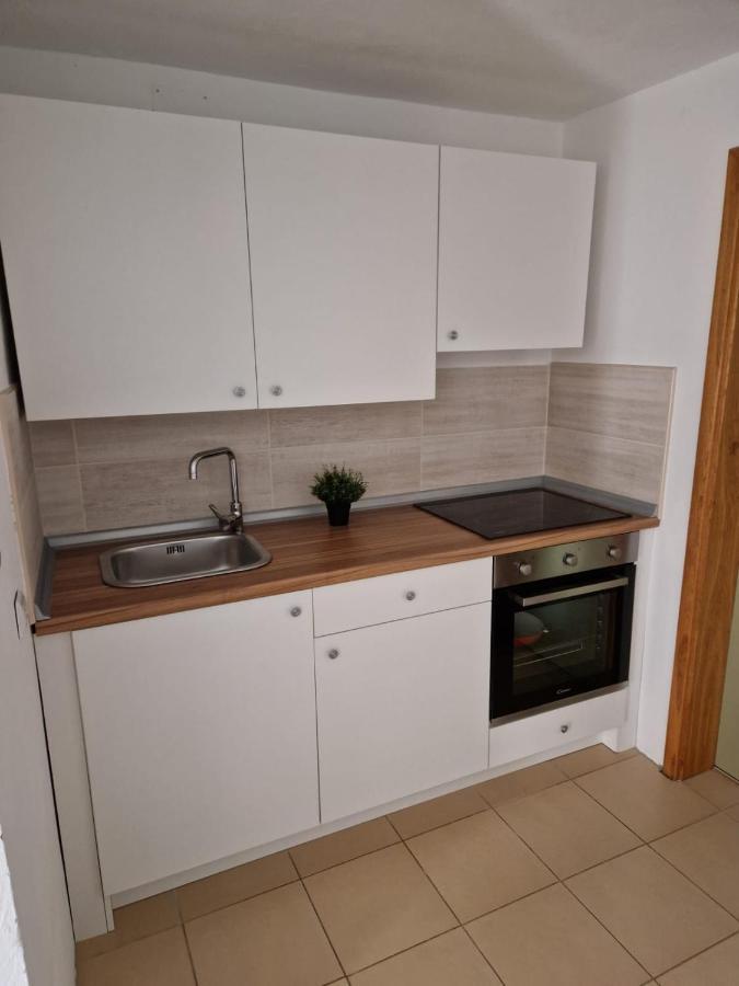 Apartment Misic ルティナ エクステリア 写真
