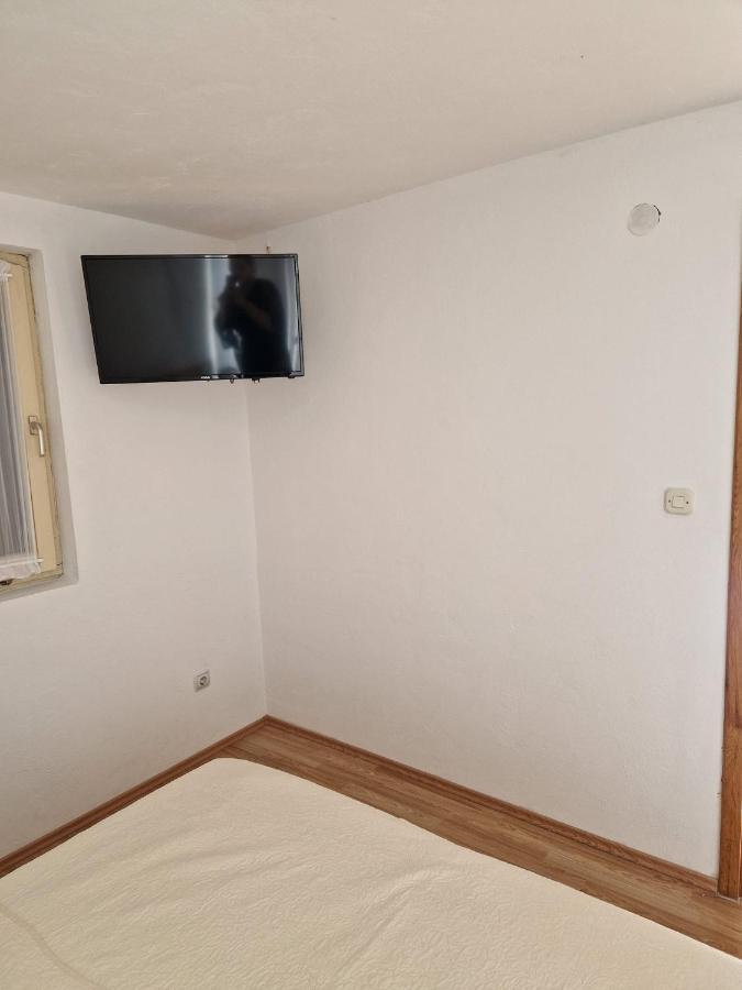 Apartment Misic ルティナ エクステリア 写真